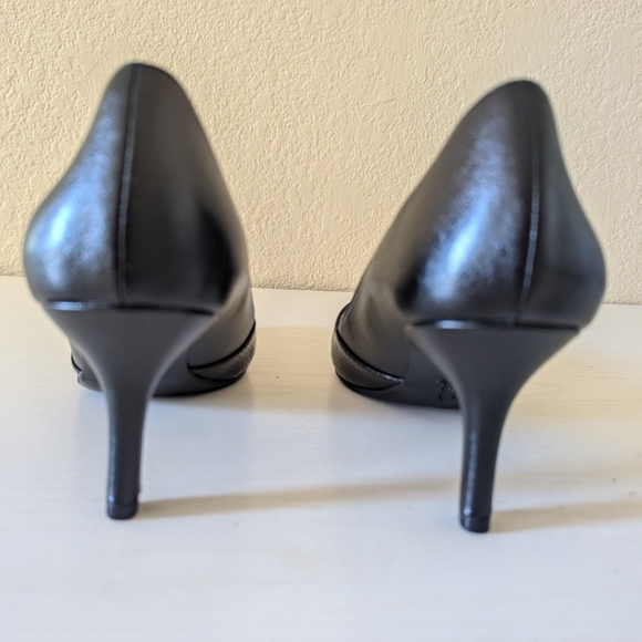 Life Stride Black Textured Heels - Picture 3 of 6